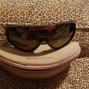 Never Worn Micheal Kors Sunglasses